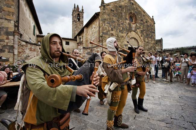 Monteriggioni: La Festa Medievale